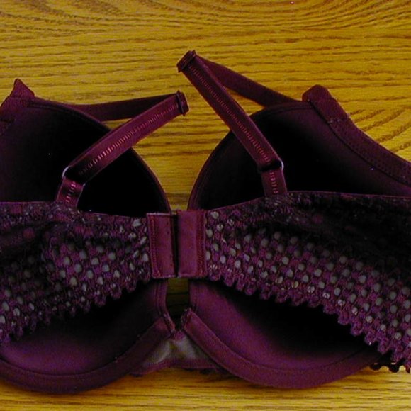 3/$45 Discontinued Wacoal B.tempt'd 32DD T-Shirt Bras - Picture 4 of 7